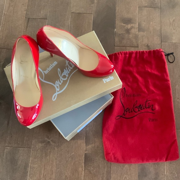 Red Louboutin size 37 1/2 with original box and dust bag - Picture 1 of 7